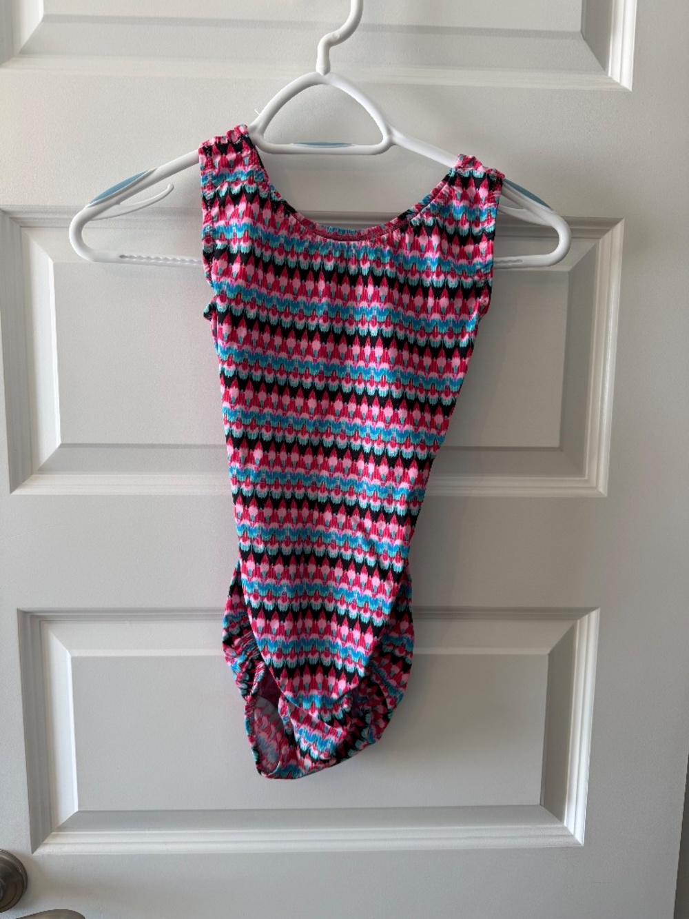 Girls Sleeveless Multicolor Patterned Leotard - Pink & Blue